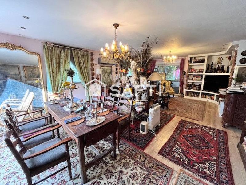 Maison - 160 m² - 8 pièces