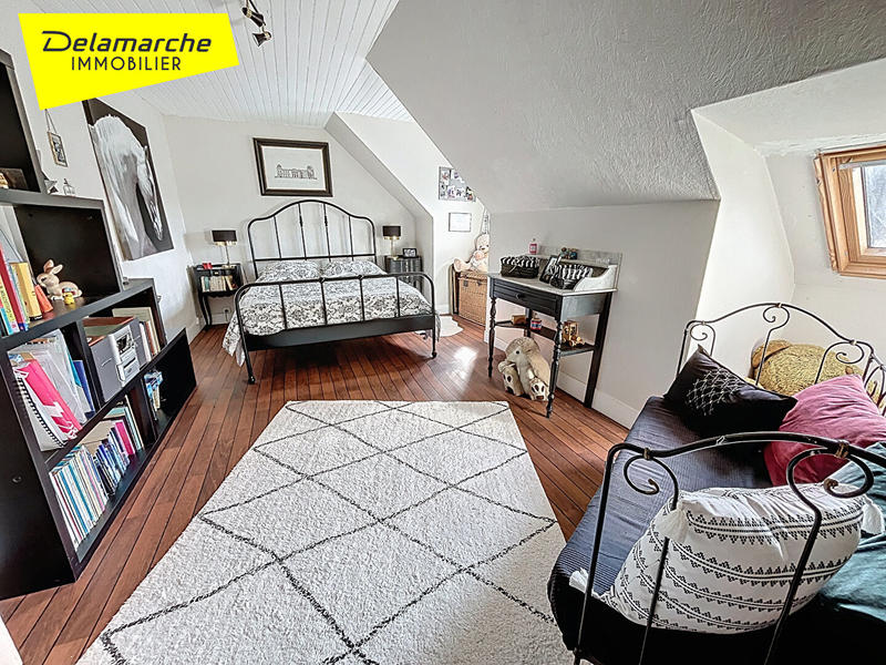 Maison - 166 m² - 6 pièces