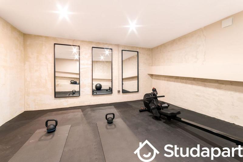 Chambre - 10 m² - 1 pièce