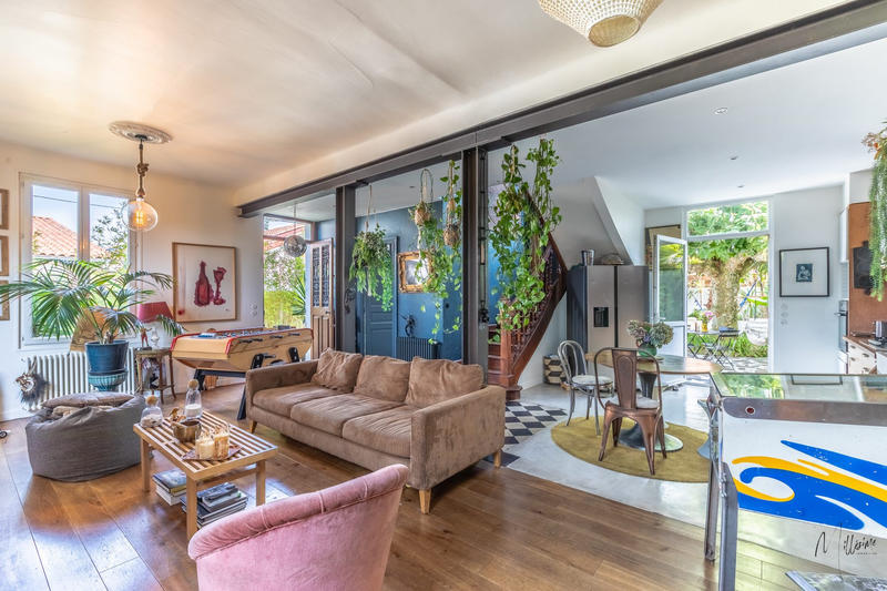 Maison - 160 m² - 5 pièces