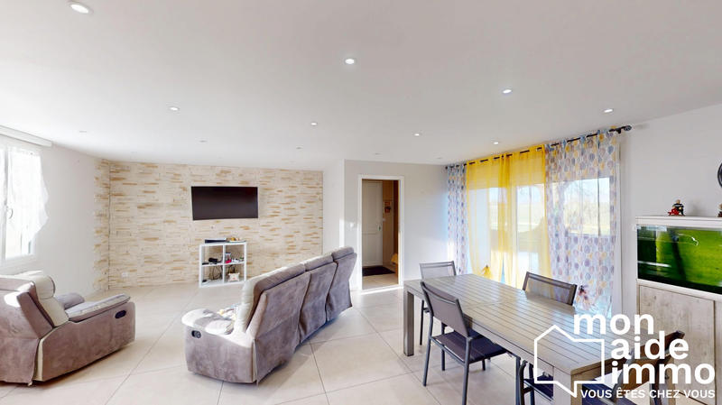 Maison - 234 m² - 7 pièces