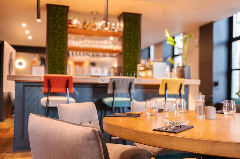 Fonds de commerce - Hôtellerie / Restauration - 340 m²