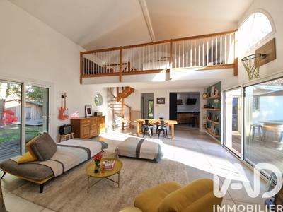 Maison - 145 m² - 6 pièces