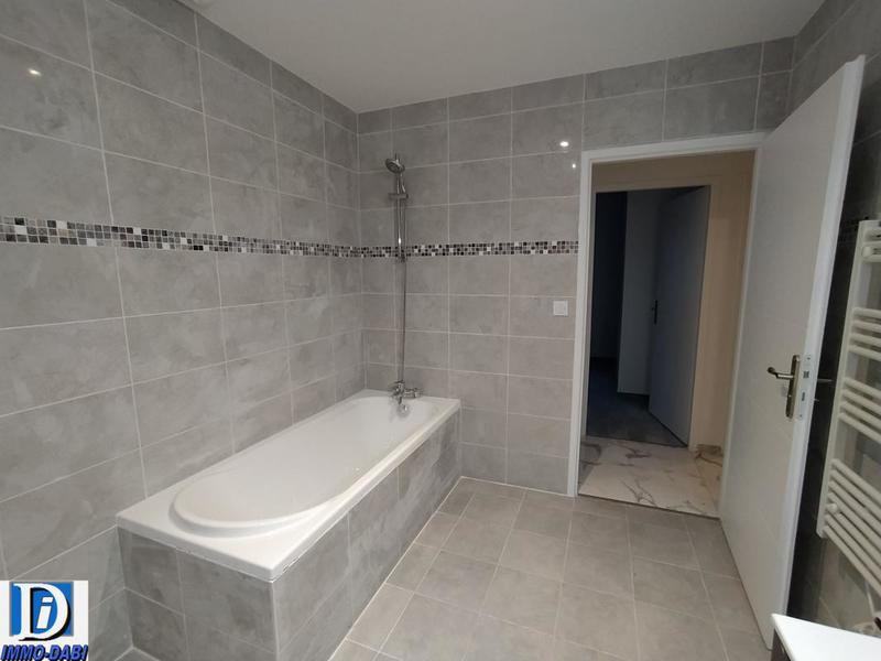 Maison - 98 m² - 4 pièces