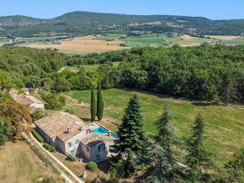 Maison de campagne - 430 m² - 18 pièces