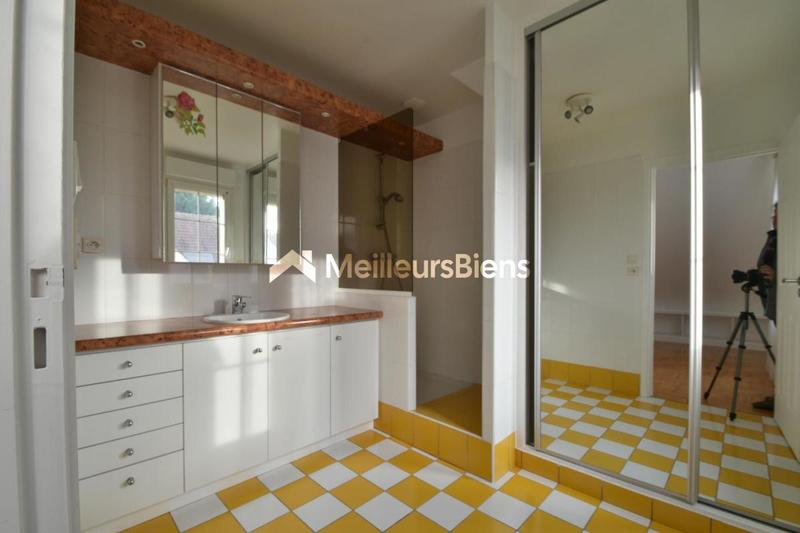 Maison - 175 m² - 6 pièces