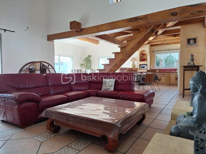 Villa - 180 m² - 6 pièces