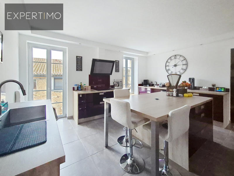 Maison de village - 278 m² - 10 pièces