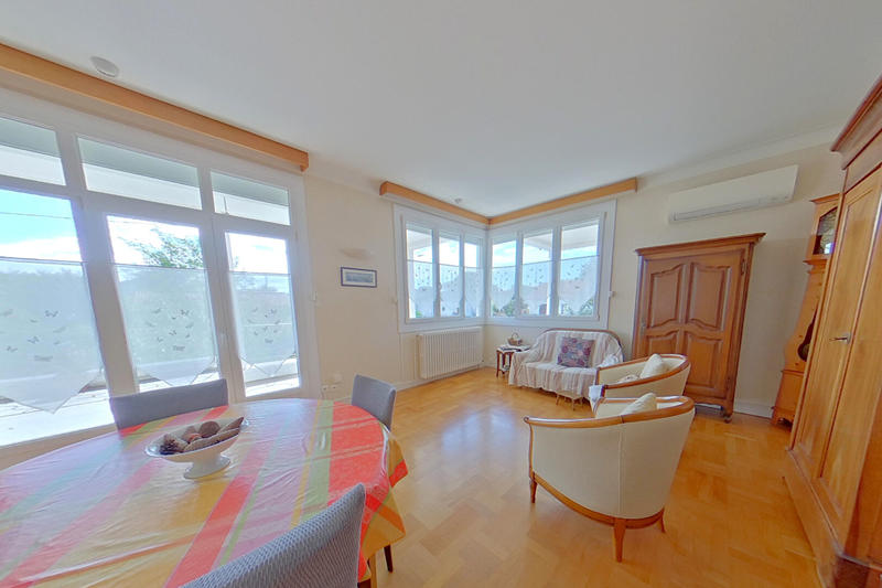 Maison - 150 m² - 7 pièces