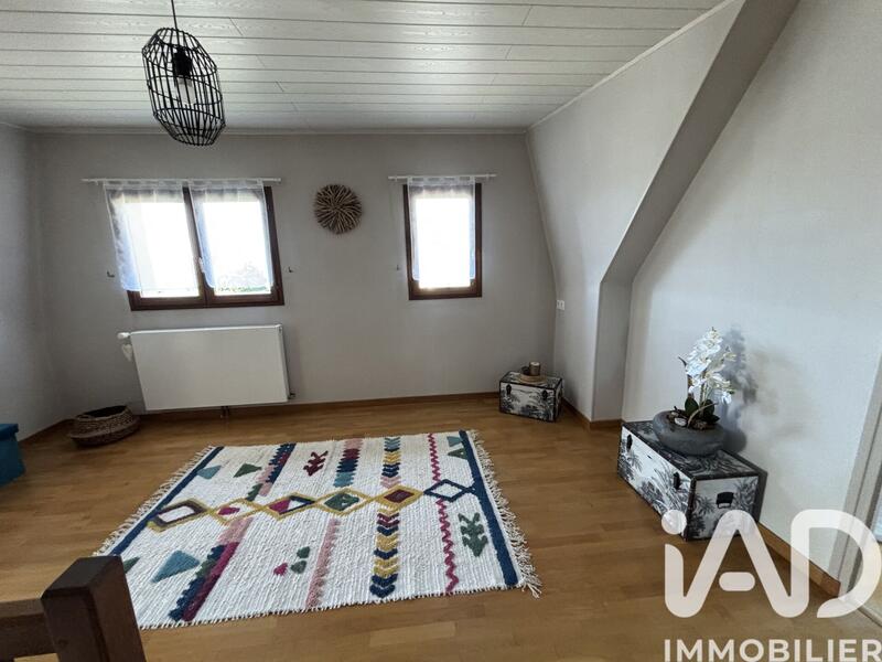 Maison - 200 m² - 6 pièces