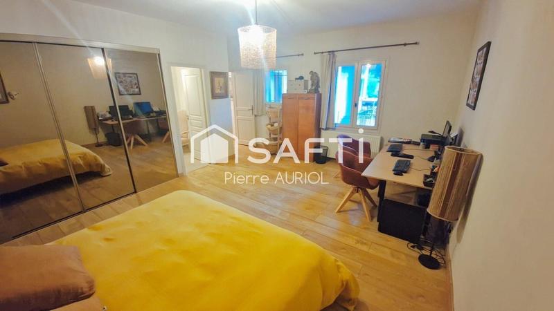 Maison - 200 m² - 6 pièces