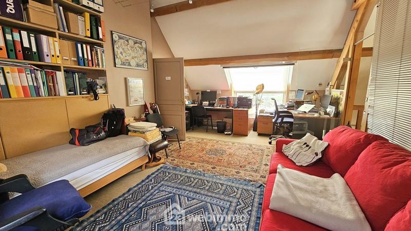 Maison - 320 m² - 11 pièces