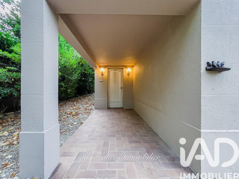 Maison - 264 m² - 8 pièces