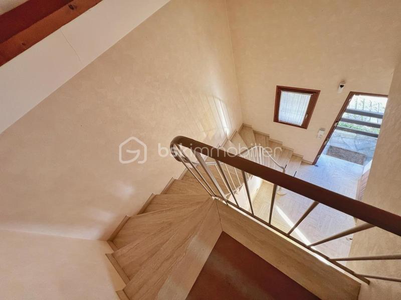 Maison traditionnelle - 152 m² - 7 pièces