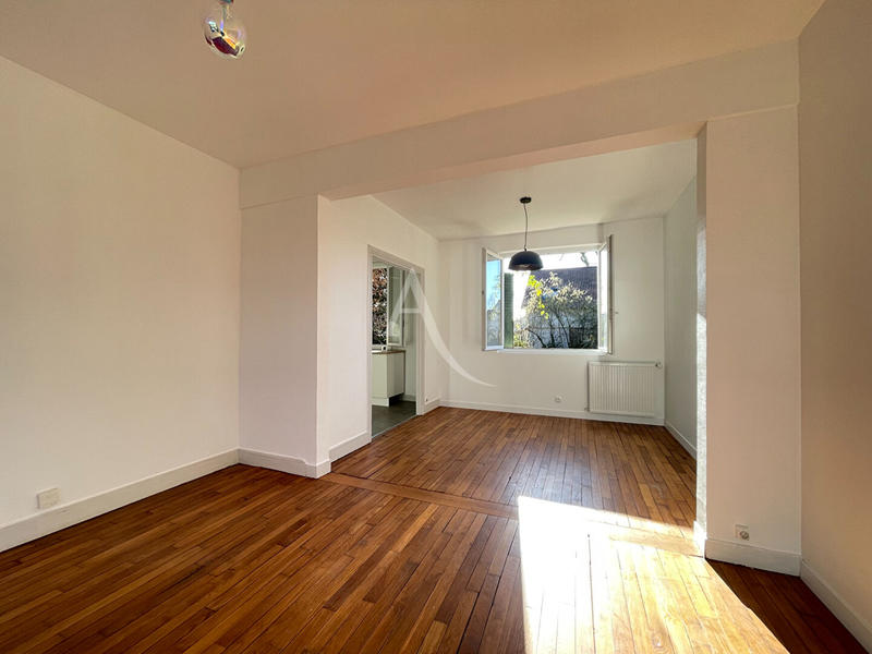 Maison - 85 m² - 5 pièces