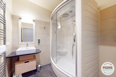 Appartement - 84 m² - 4 pièces