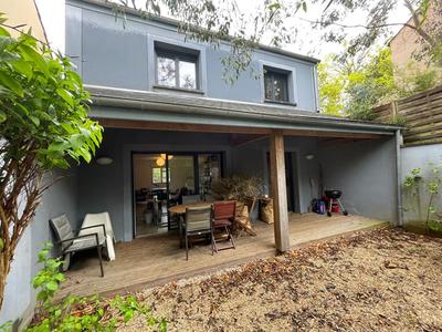 Maison - 97 m² - 5 pièces