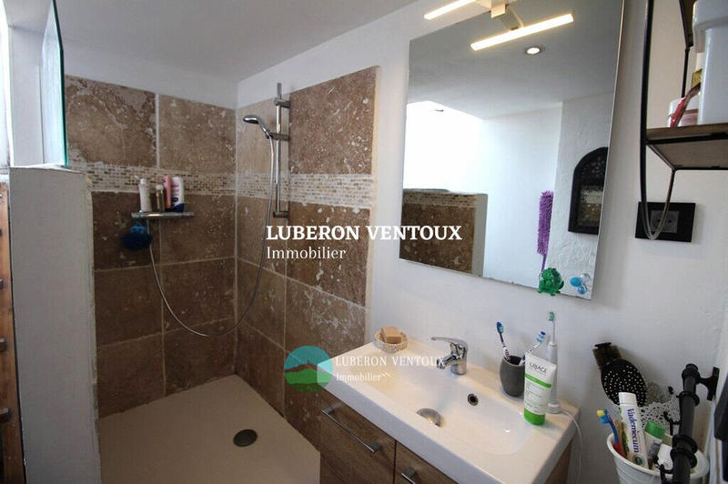 Maison - 230 m² - 8 pièces