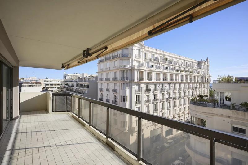 Appartement - 85 m² - 3 pièces