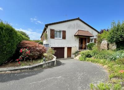 Maison - 92 m² - 5 pièces