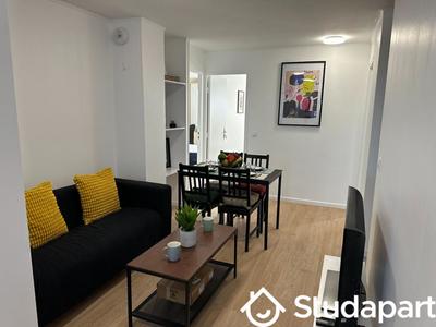 Chambre - 9 m² - 1 pièce