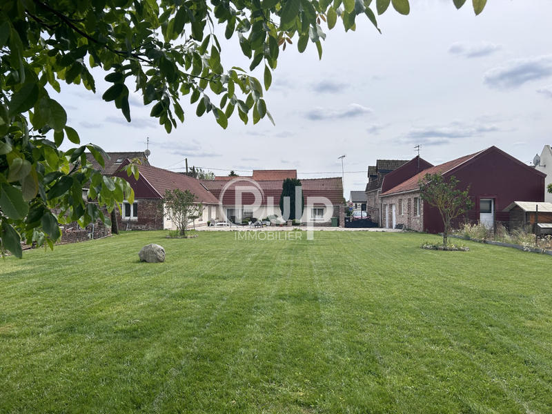 Corps de ferme - 207 m² - 7 pièces