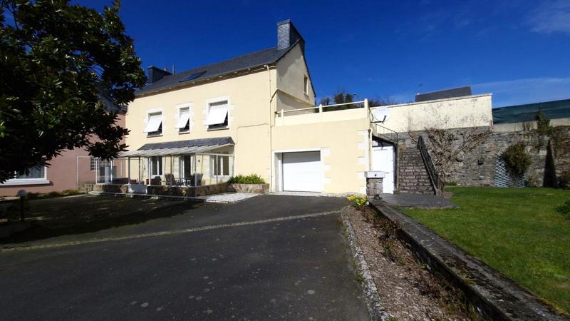 Maison - 150 m² - 7 pièces