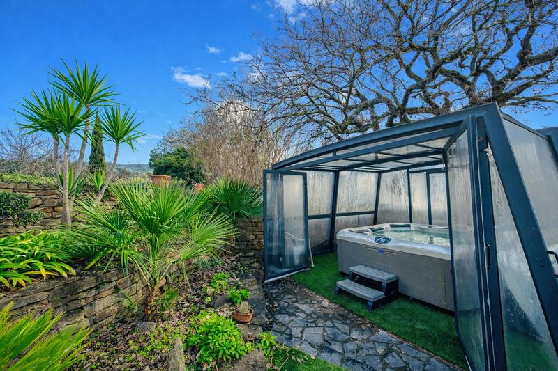 Villa - 195 m² - 7 pièces