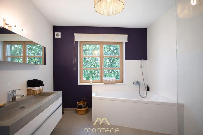 Maison - 310 m² - 8 pièces