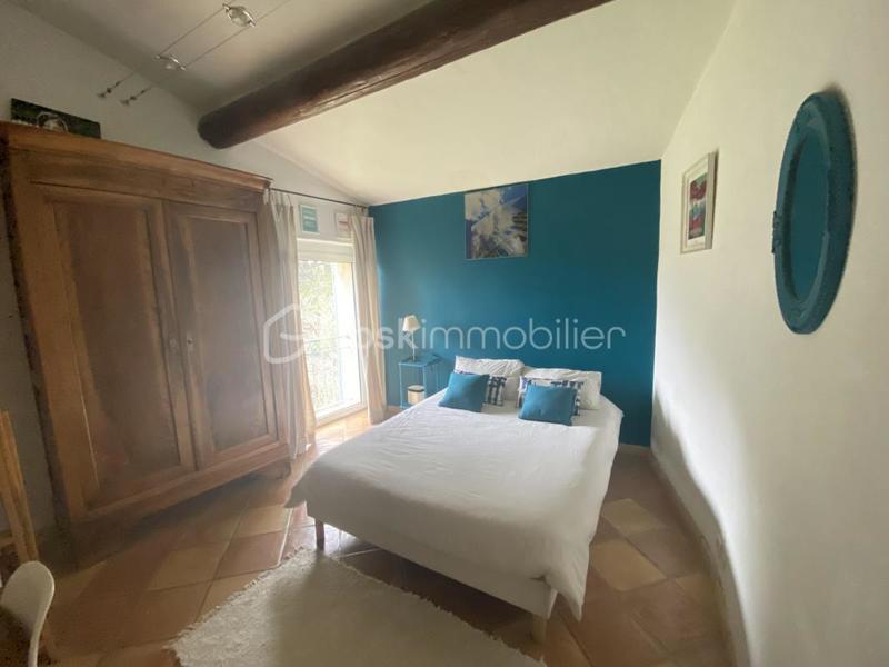 Demeure - 220 m² - 6 pièces