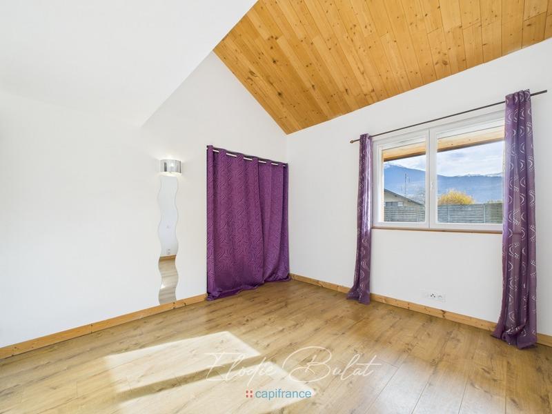 Maison - 120 m² - 4 pièces