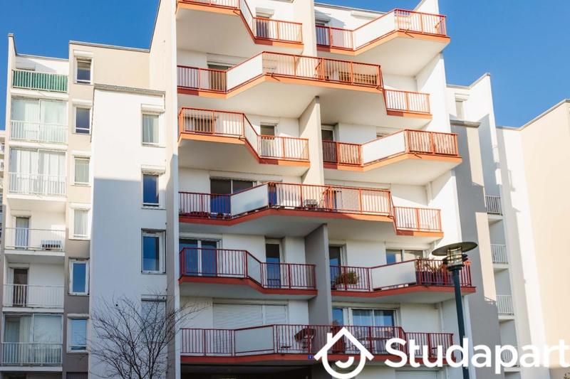 Chambre - 11 m² - 1 pièce