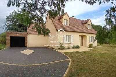 Maison - 123 m² - 6 pièces