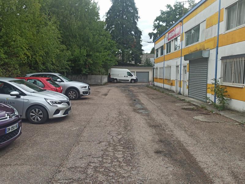 Local commercial - 212 m²