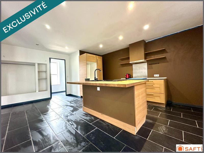 Maison - 90 m² - 4 pièces