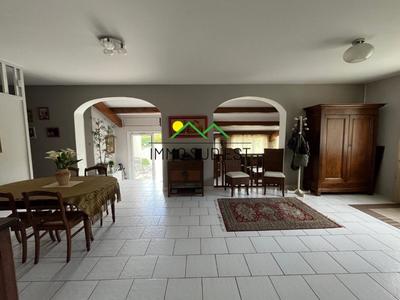 Maison - 161 m² - 7 pièces