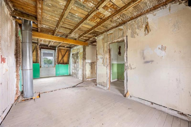 Maison - 200 m² - 7 pièces