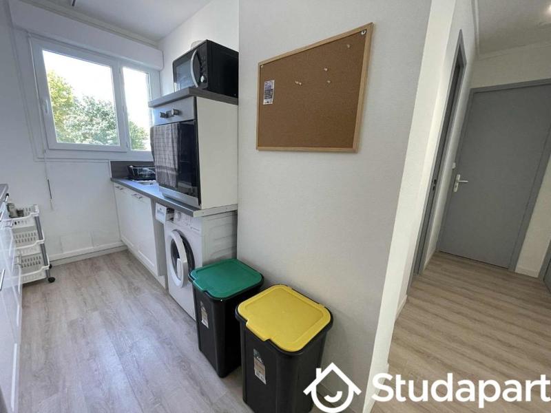 Chambre - 11 m² - 1 pièce