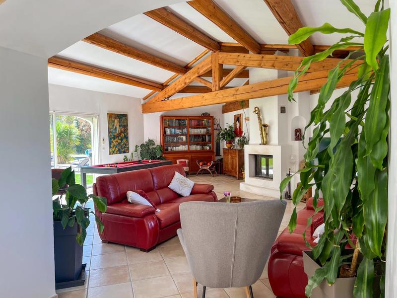 Villa - 210 m² - 7 pièces