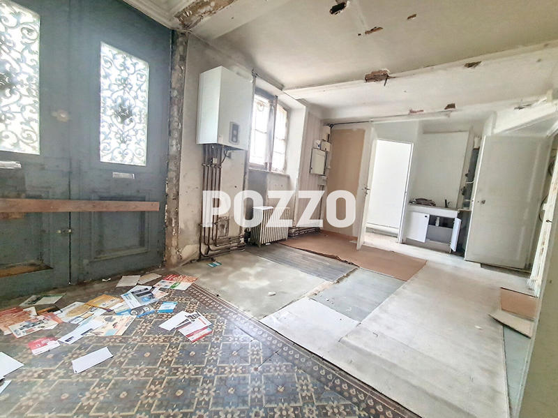 Local commercial - 132 m² - 7 pièces