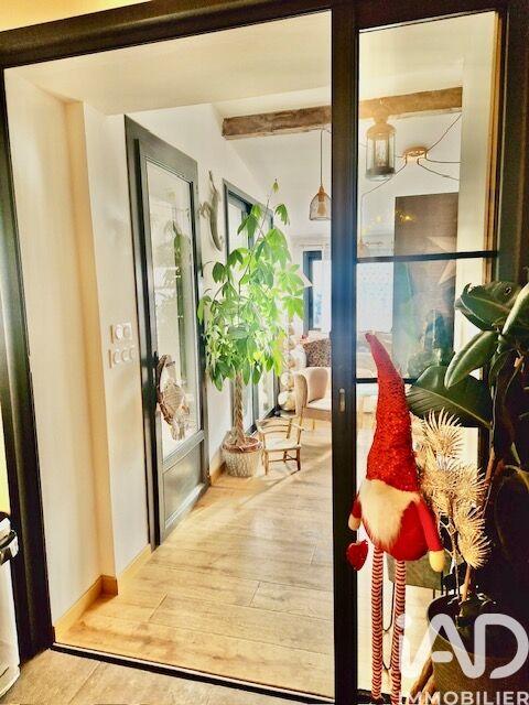 Maison - 267 m² - 11 pièces