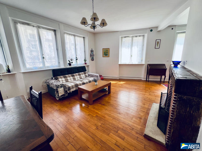 Appartement - 84 m² - 4 pièces