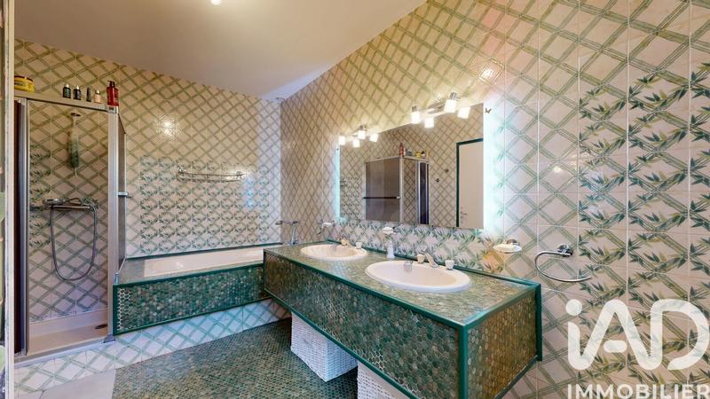 Maison - 171 m² - 6 pièces