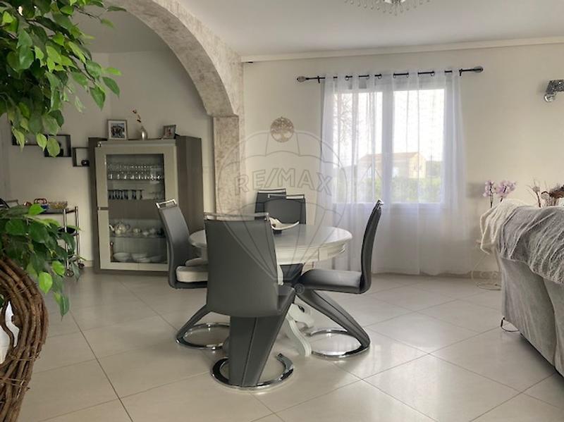 Maison - 187 m² - 5 pièces