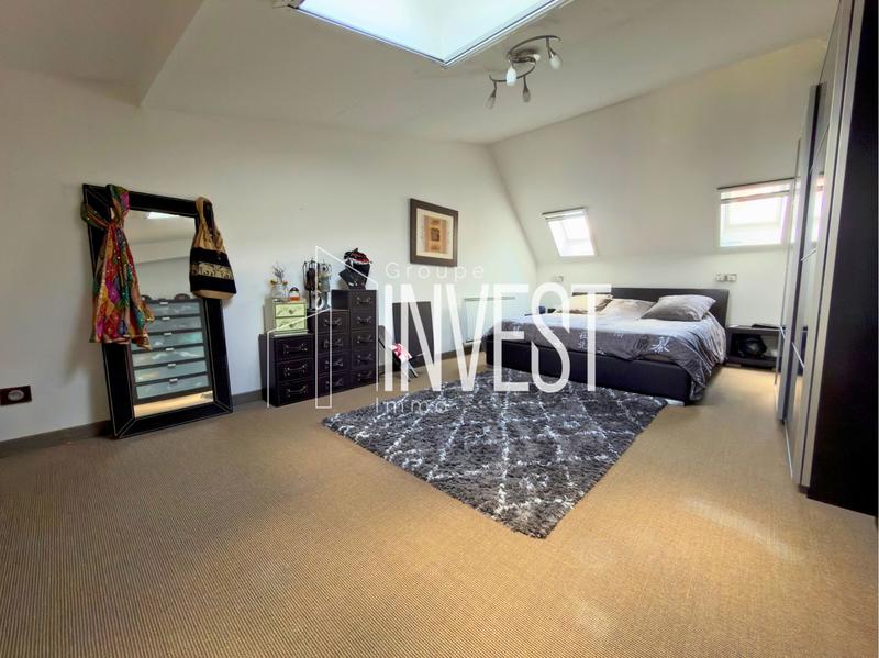 Maison - 246 m² - 5 pièces