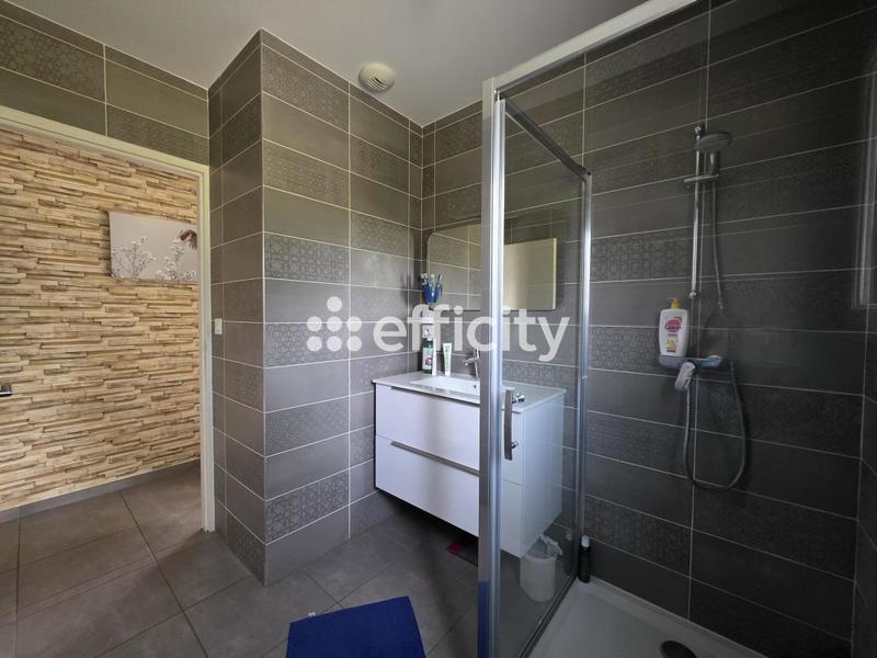 Maison - 181 m² - 5 pièces