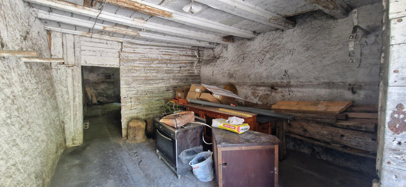 Maison de village - 200 m² - 1 pièce