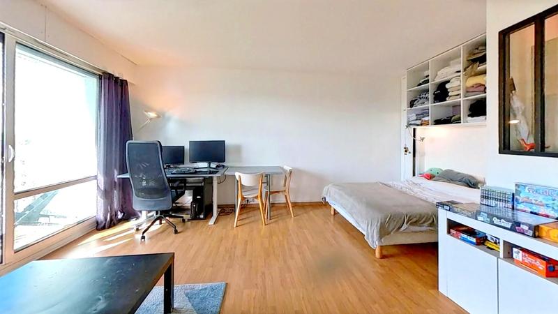 Studio - 30 m² - 1 pièce