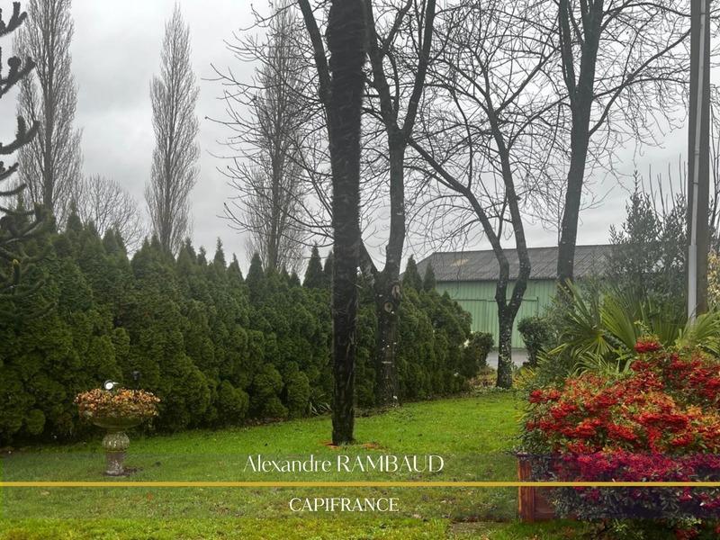 Maison - 231 m² - 8 pièces