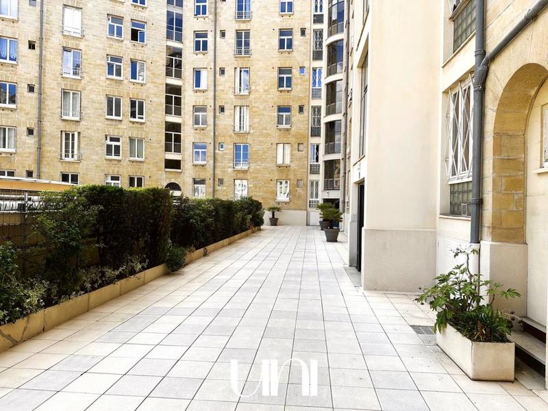 Appartement - 97 m² - 5 pièces